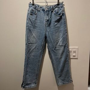 H2 Capri Mom Jeans